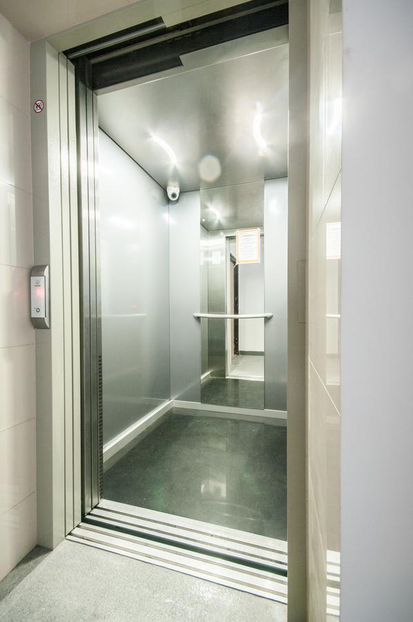 Elegant Apartment Chmielna Promenade วอร์ซอ ภายนอก รูปภาพ